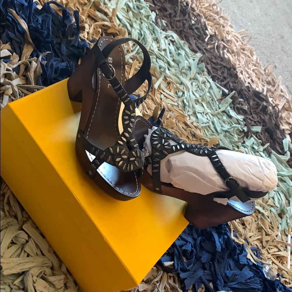 Biviel Shoes